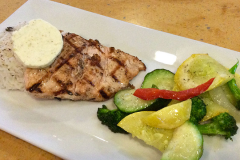 Shirleys-Cafe-food-chicken-vegetables