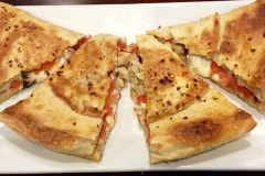 Shirleys-Cafe-pizzadilla